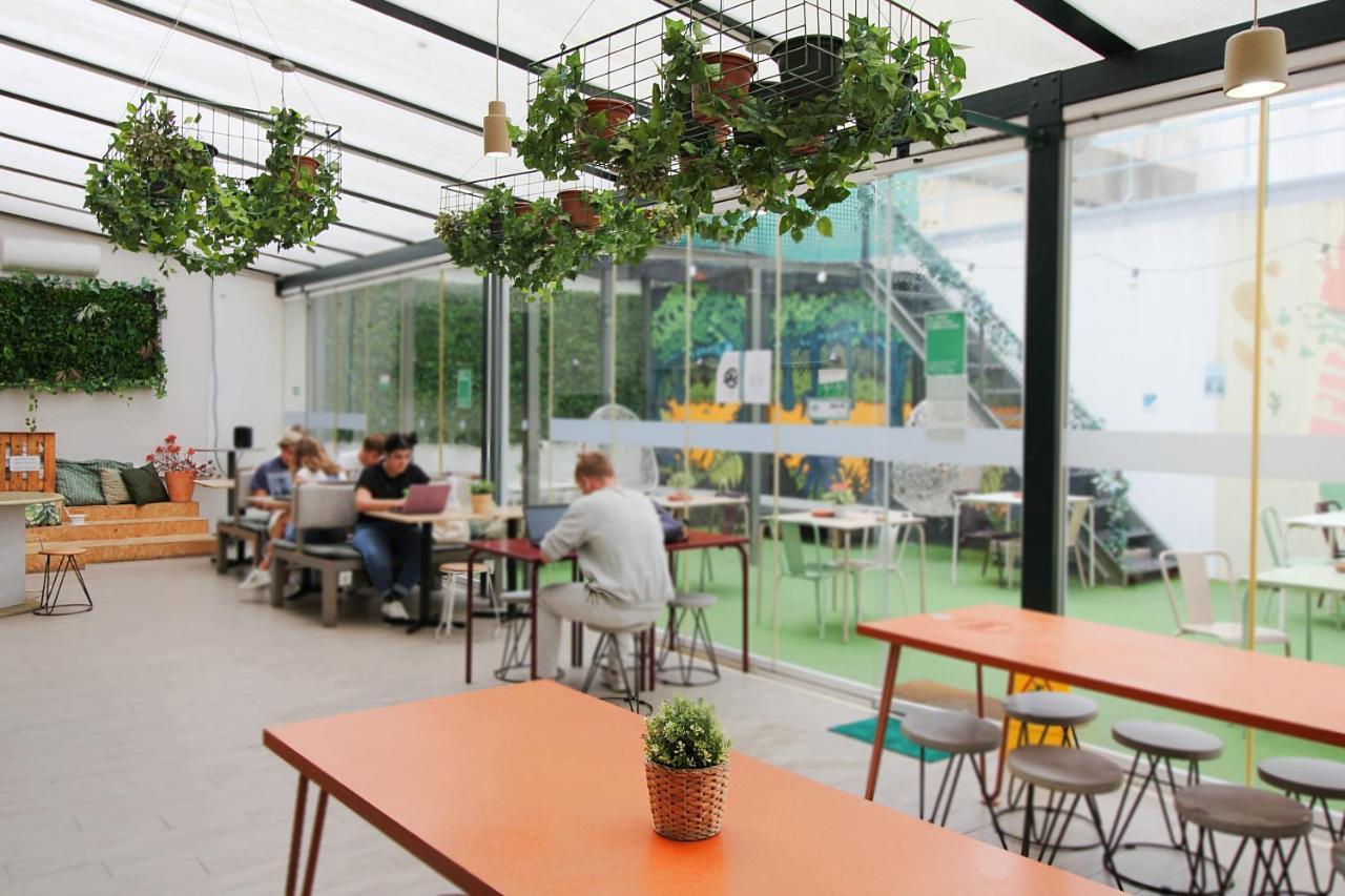 Хостел Wot Lisbon Patio Екстер'єр фото